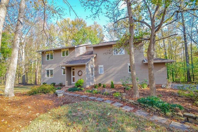140 Creek View Ln, Wingate, NC 28174