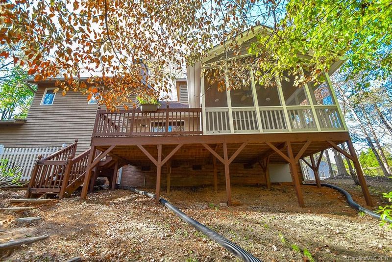 140 Creek View Ln, Wingate, NC 28174