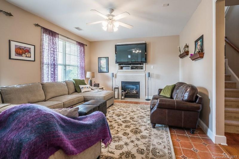 9520 Brighthaven Ln, Charlotte, NC 28214