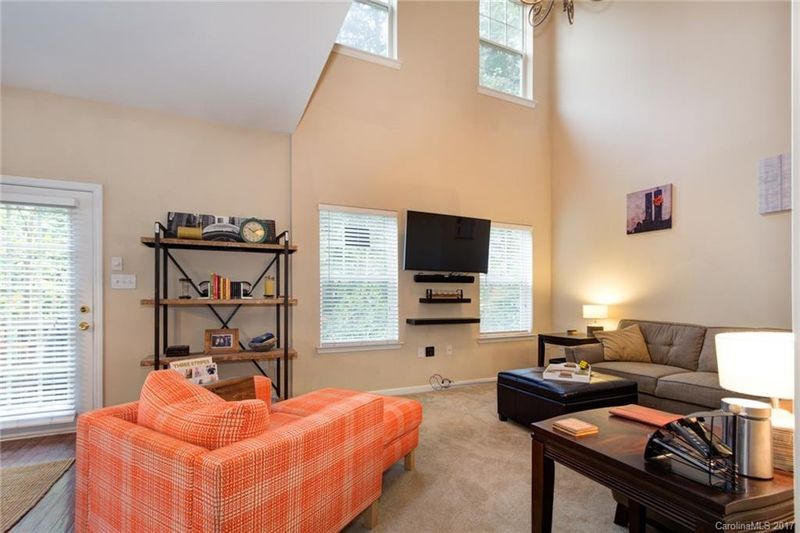 515 Doughton Ln #164, Charlotte, NC 28217