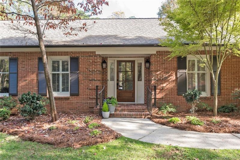 2746 Rosegate Ln, Charlotte, NC 28270