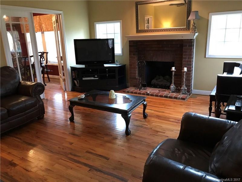 819 Requa Rd, Cherryville, NC 28021