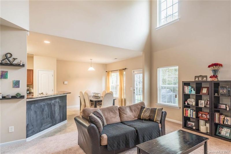 10422 Cochran Ridge Ave, Charlotte, NC 28213