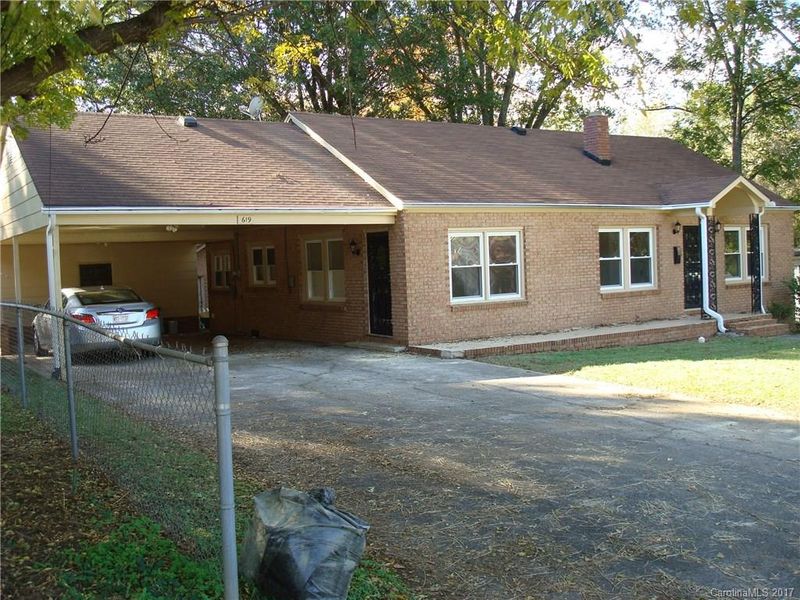 619 State St, Lincolnton, NC 28092