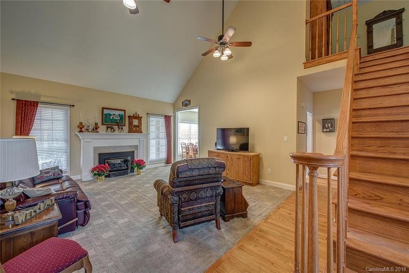 524 Pasour Rd, Dallas, NC 28034