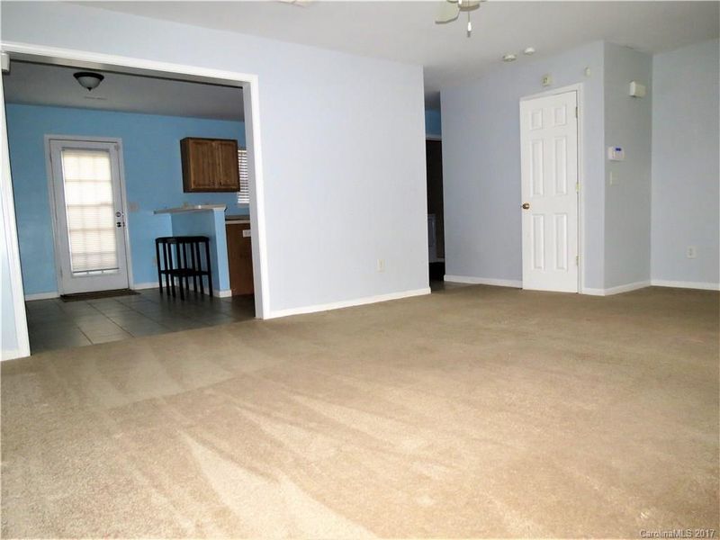 6811 Moss Lake Rd, Charlotte, NC 28214