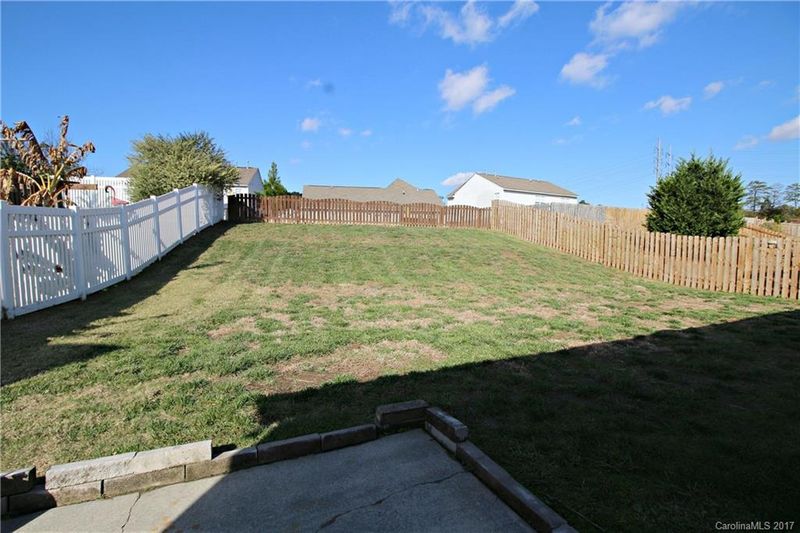 210 Ashmont Dr, Kannapolis, NC 28081
