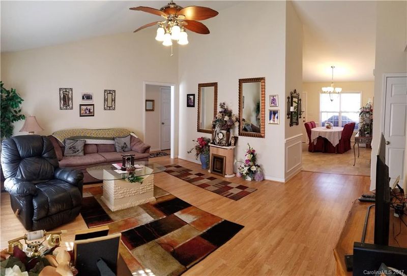 2014 Samantha Dr, Kannapolis, NC 28083