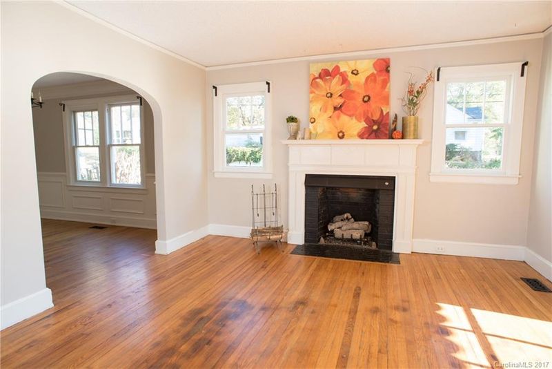 702 Secrest Ave, Belmont, NC 28012