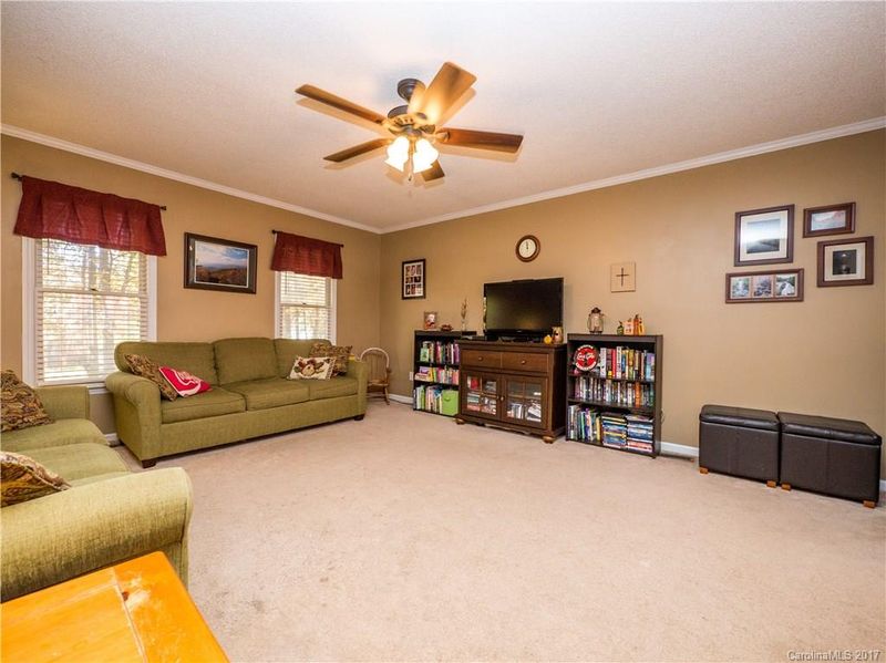 155 Levo Dr, Troutman, NC 28166