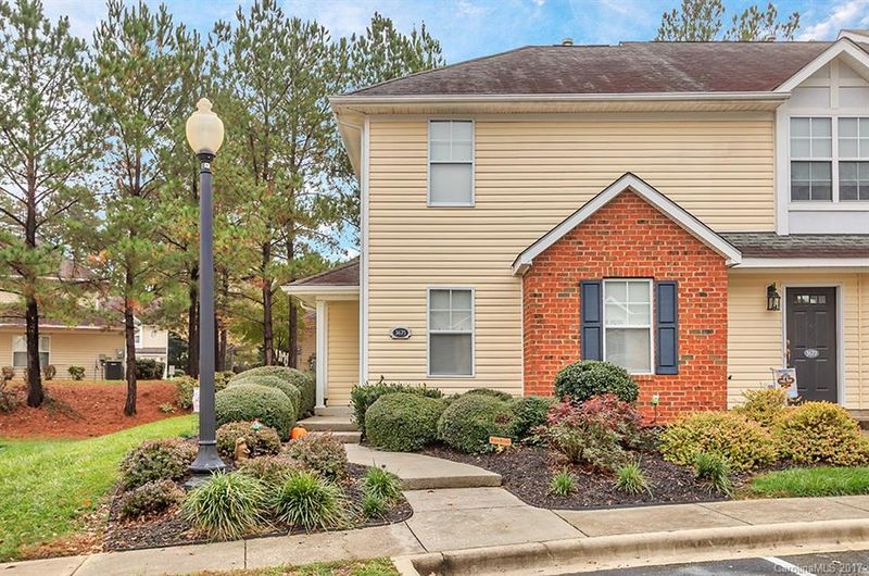 3675 Melrose Cottage Dr, Matthews, NC 28105
