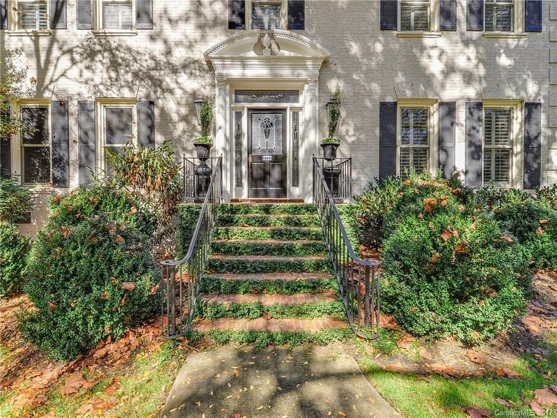 2722 Plantation Rd, Charlotte, NC 28270