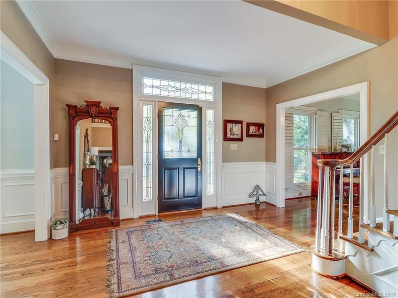 2722 Plantation Rd, Charlotte, NC 28270