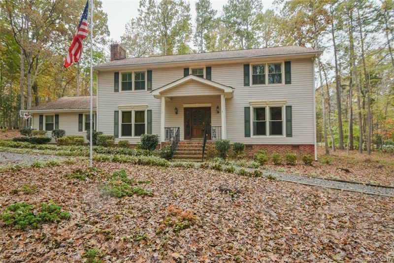 7116 Potter Rd, Matthews, NC 28104