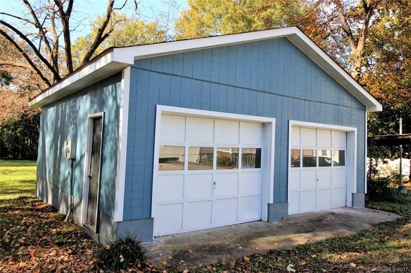 209 Kings Mountain St, Clover, SC 29710