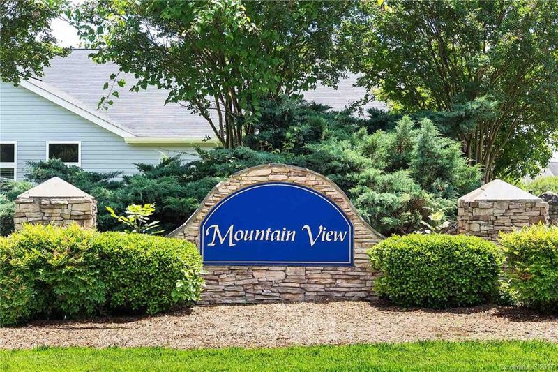2000 Boulder Ct, Ranlo, NC 28054