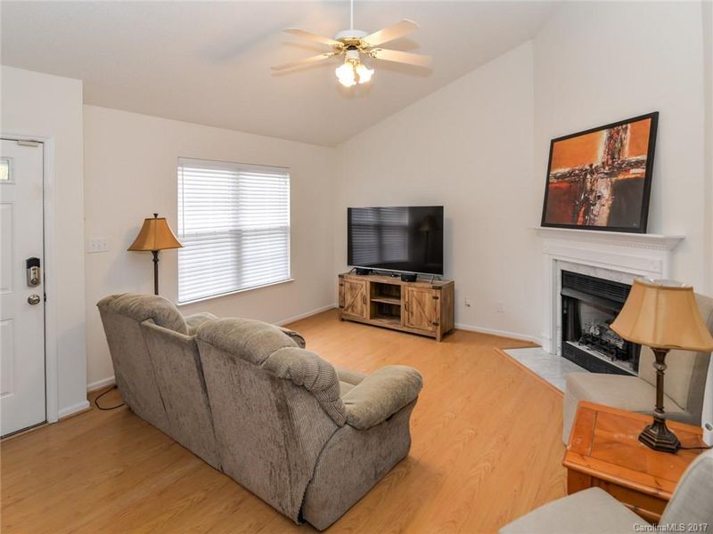 3637 Silver Ore Ln, Charlotte, NC 28216