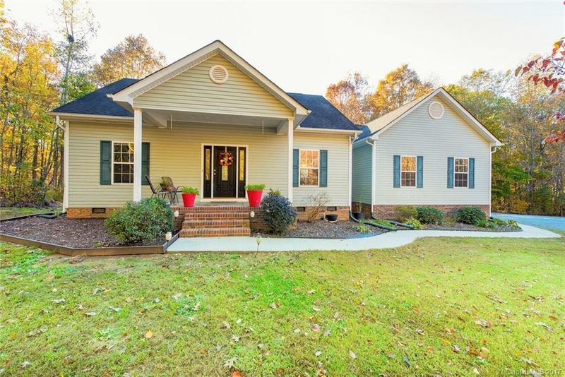 6502 Medlin Rd, Monroe, NC 28112