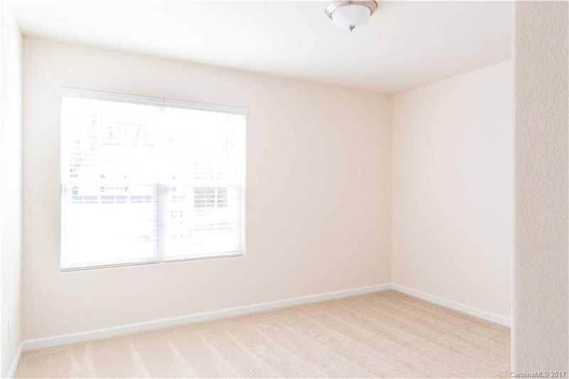 9607 Weikert Rd, Charlotte, NC 28215