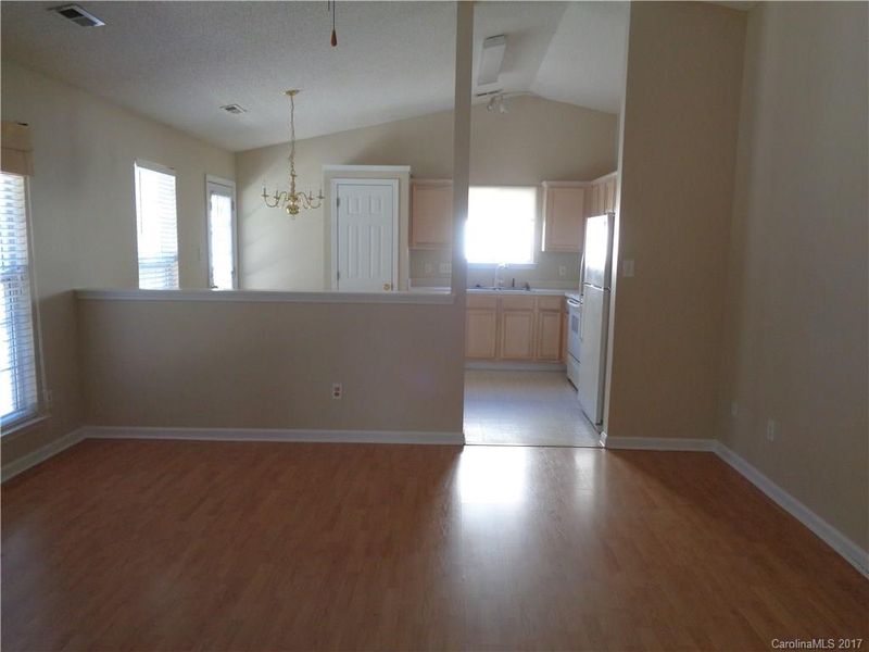 7327 Preakness Stakes Ln, Charlotte, NC 28215