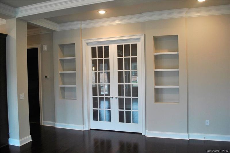 2003 Laney Pond Rd #50, Matthews, NC 28104