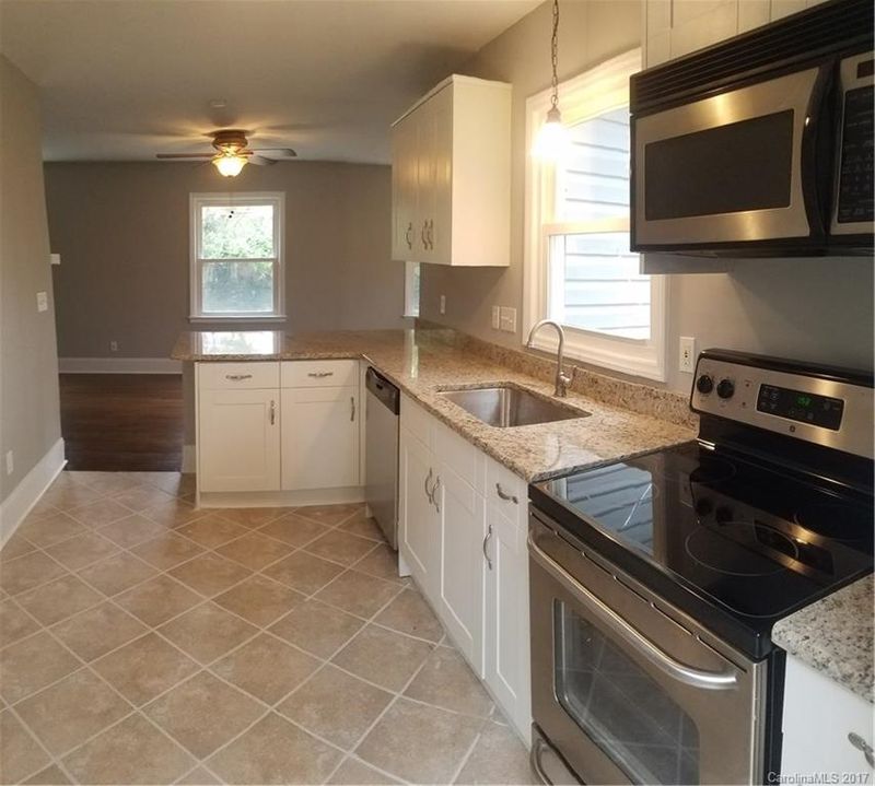 934 Fugate Ave, Charlotte, NC 28205