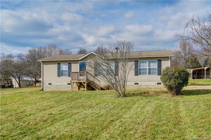 146 Thoroughbred Dr, Troutman, NC 28166