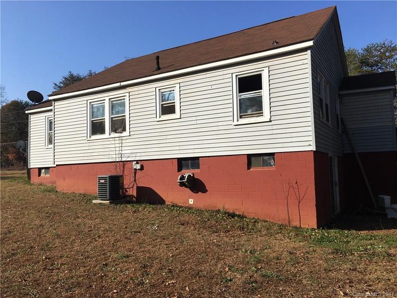 2060 Mauney Rd, Bessemer City, NC 28016