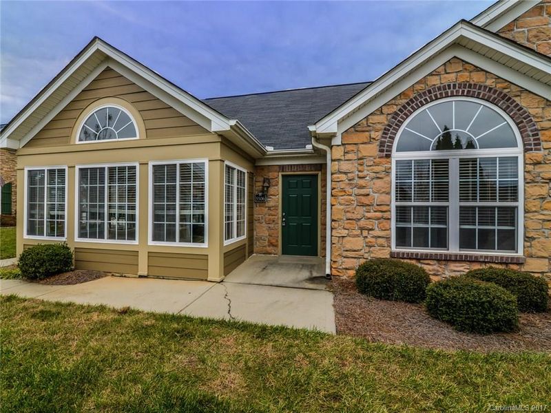 5506 Prosperity View Dr, Charlotte, NC 28269