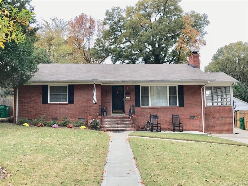 929 Cardinal Dr, Charlotte, NC 28205