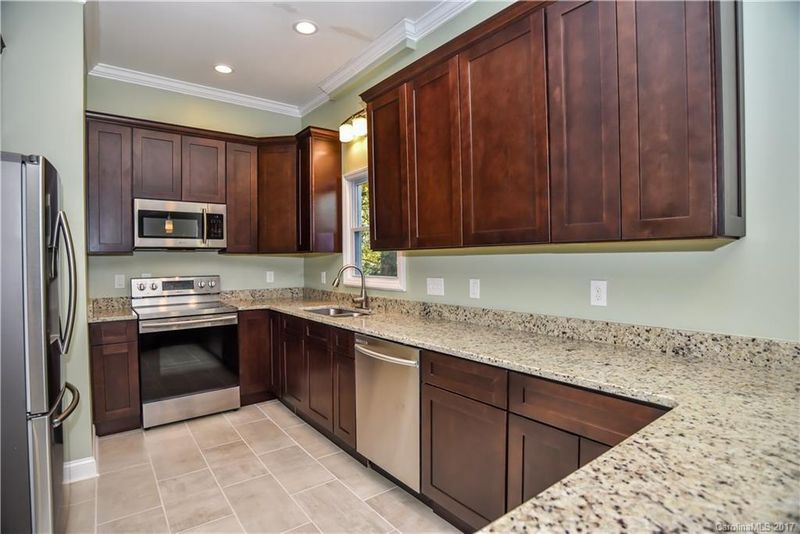 509 E 3rd Ave, Gastonia, NC 28052