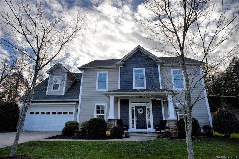 619 Adams Ridge Dr, Fort Mill, SC 29715