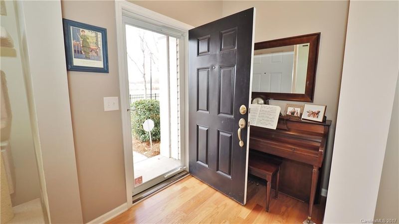 18430 Catawba Ave, Cornelius, NC 28031