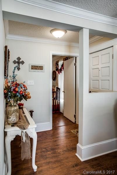 309 E Dixon St, Lincolnton, NC 28092