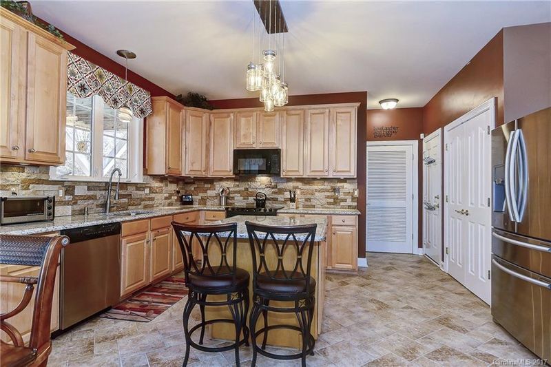 6035 Abergele Ln #293, Matthews, NC 28104