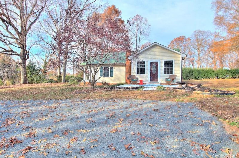2407 Fletcher Broome Rd, Monroe, NC 28112