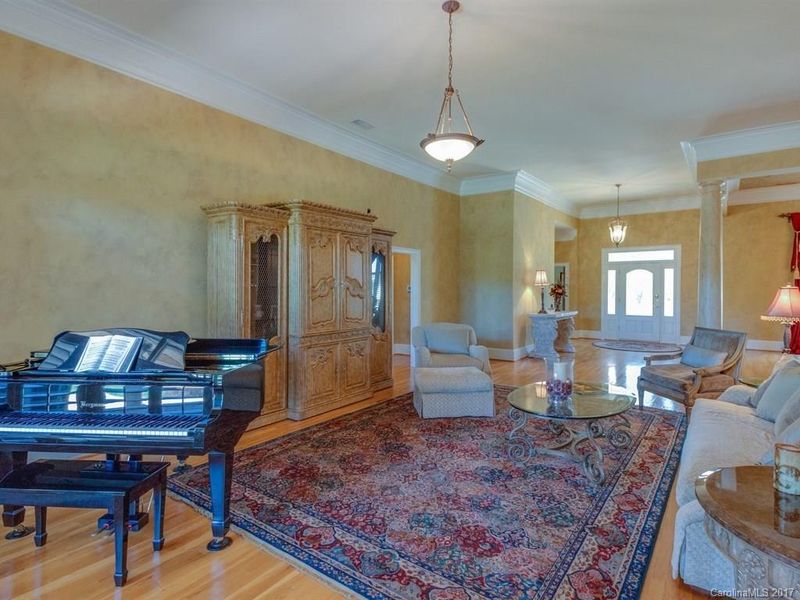 1211 Rosehill Dr, Waxhaw, NC 28173