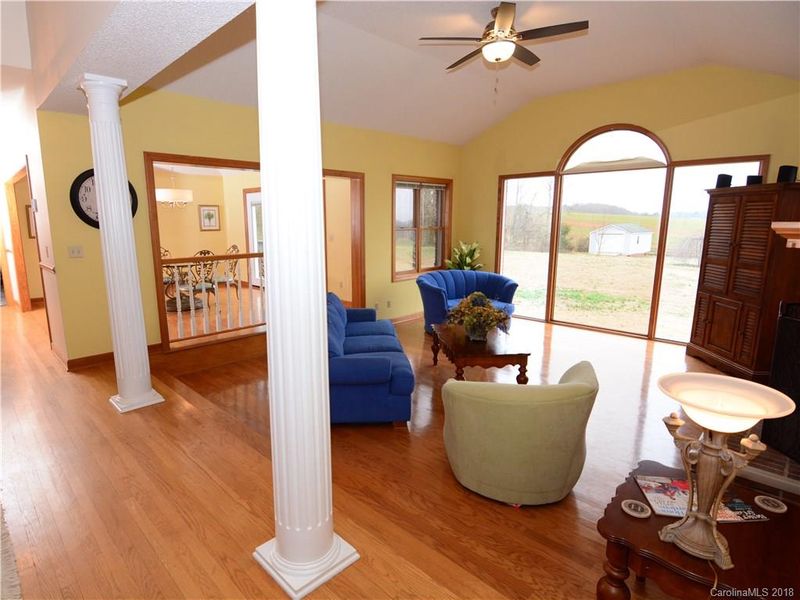 112 Big Oak Ln, Statesville, NC 28625