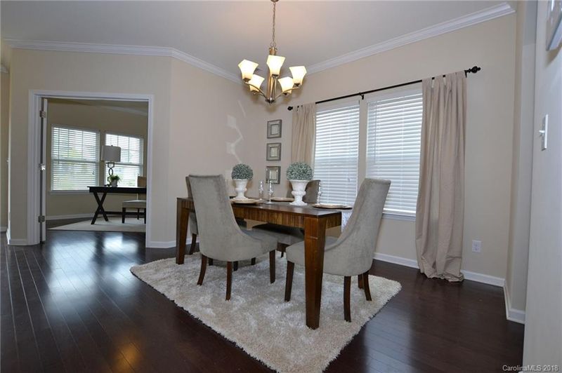 184 Jobe Dr, Statesville, NC 28677