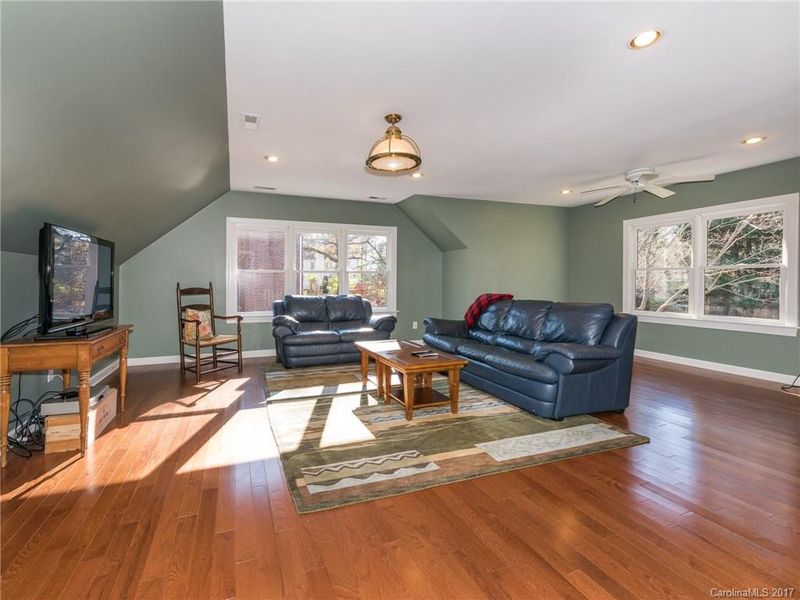 1826 Cross Point Rd, Matthews, NC 28105