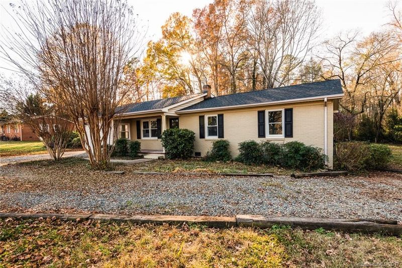 19527 Shearer Rd, Davidson, NC 28036
