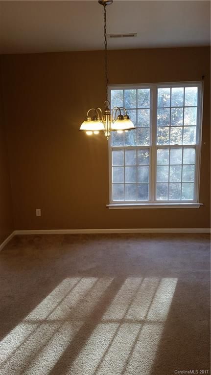 8837 Twisted Pine Dr, Charlotte, NC 28269