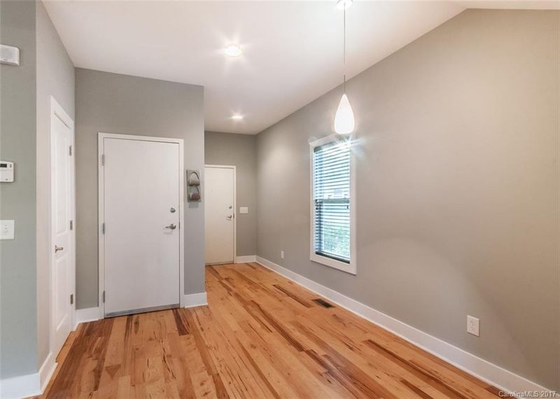 627 Charles Ave, Charlotte, NC 28205