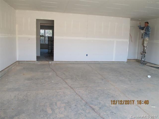 3224 Silver Fox Cir, Lancaster, SC 29720