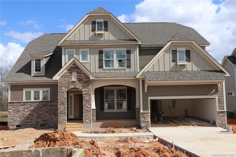 8325 Lake Harmony Dr, Matthews, NC 28105