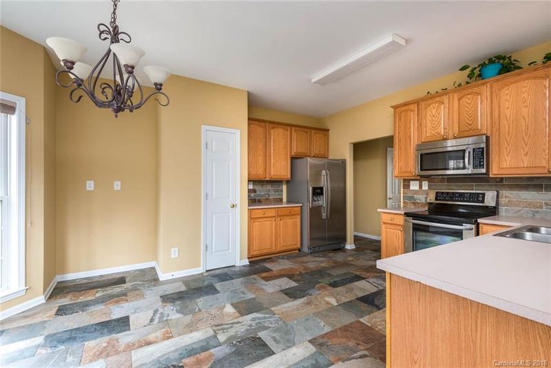 815 Savannah Place Dr, Fort Mill, SC 29715
