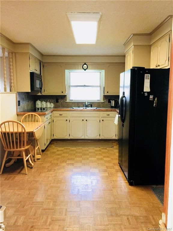 8137 Wilson Woods Dr, Mint Hill, NC 28227