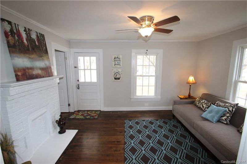 1202 Laura Ave, Kannapolis, NC 28083