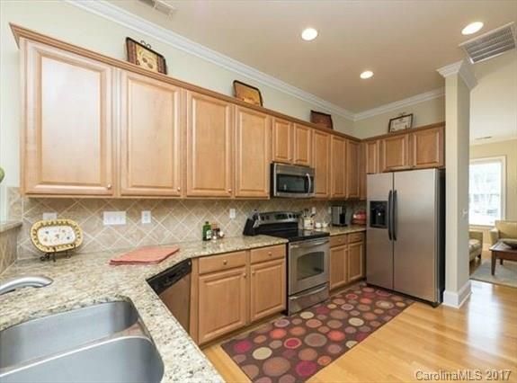 8400 Indigo Row, Charlotte, NC 28277