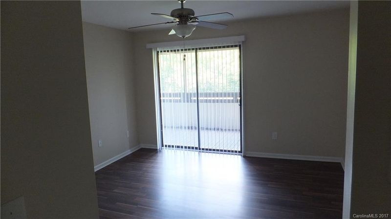 7327 Winery Ln, Charlotte, NC 28227